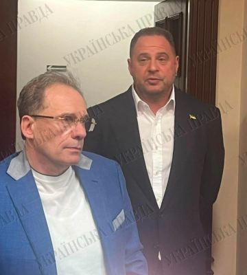 Єрмак о планах на будущее: Остаётся в Украине, будет ездить на фронт