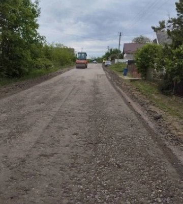 На Закарпатті ремонтують важливу дорогу від Середнього до Андріївки: що вже зроблено (Фото)