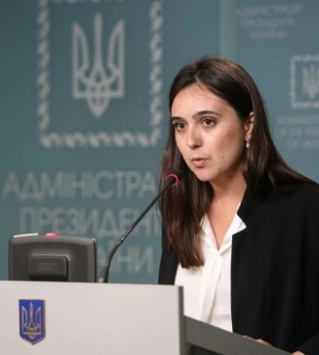 Мендель оскандалилася заявою про Донбас: в ОП кажуть, що вона «давно не в собі»