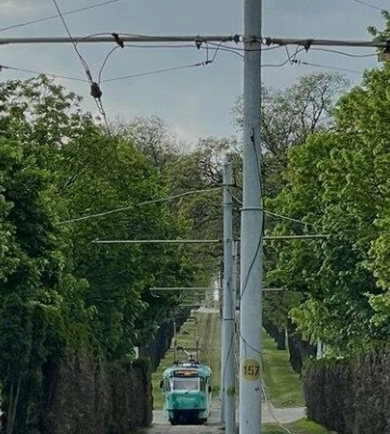 В Запорожье закрыли движение через ДнепроГЭС: как курсирует транспорт