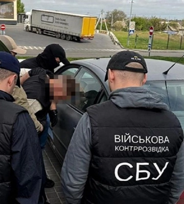 100 тис. грн за постачання продуктових наборів для ЗСУ: в Одесі затримали майора