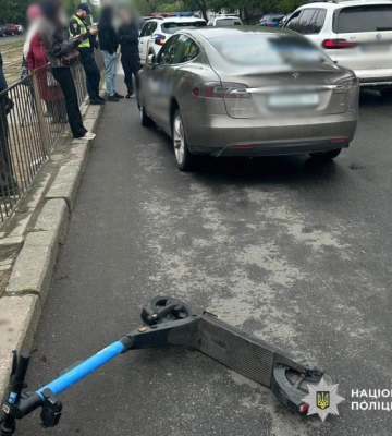 В Одесі водій легковика збив підлітка на пішохідному переході 