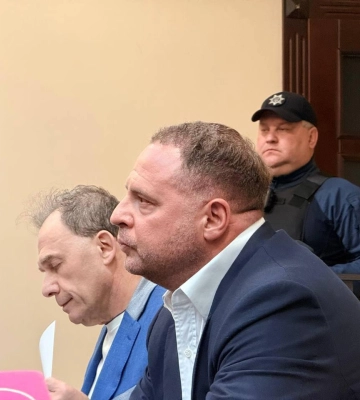 Екскерівник ОП Єрмак прийшов на засідання суду з обрання запобіжного заходу