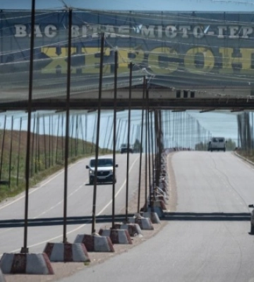 На Херсонщині вже встановили на дорогах 190 кілометрів антидронових сіток - Свириденко