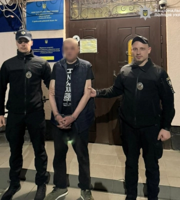 На Львівщині затримано 37-річного чоловіка, який під час сварки вдарив ножем старшого товариша