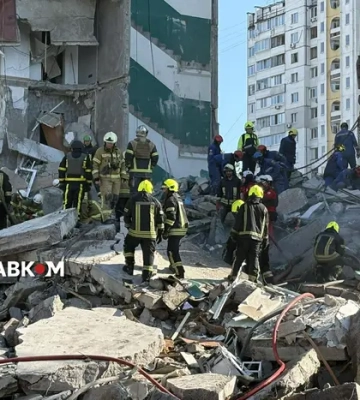 Росія зруйнувала багатоповерхівку в Києві, є загиблий та поранені. Фоторепортаж