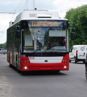 У Луцьку частково відновили рух транспорту
