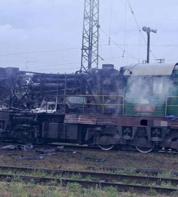 На Харківщині під час удару по залізниці уражено маневровий локомотив