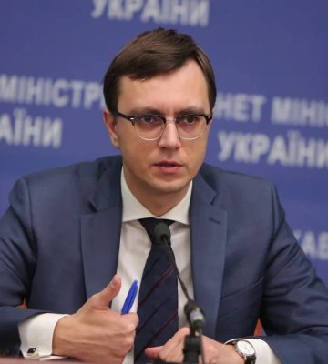 Ексміністру Омеляну оголосили підозру в ухиленні від військової служби