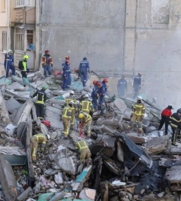 У Києві щонайменше 20 людей вважаються зниклими безвісти після удару РФ – ДСНС