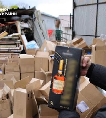 Подделки Jack Daniel's и фальшивые акцизы: БЭБ накрыло гигантский алкогольный бизнес