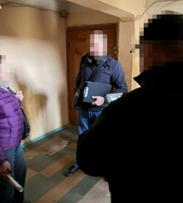 У Києві затримано власницю луганського підприємства, яке відремонтувало "будинок уряду лнр" – Офіс генпрокурора