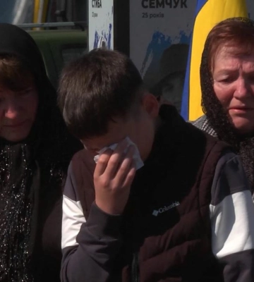 На вічний спочинок провели в Рівному Захисника Дмитра Метельського