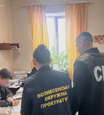 Голову селищної ради на Миколаївщині підозрюють у зловживанні владою