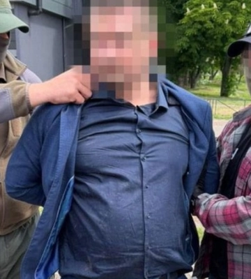 На Харківщині адвокат вимагав $7 500 за «вирішення» справи про дитину через суддю