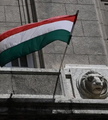 Угорщина заявила послу РФ про неприйнятність обстрілів місць проживання угорців
