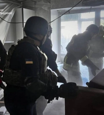 Часть боевой ракеты РФ извлекли из жилого дома в Киевской области