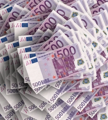 ЄС готує пакет допомоги на 6 млрд євро для забезпечення України дронами
