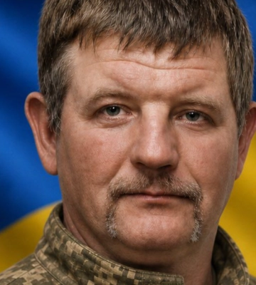«Перемога буде без нього»: Рівне провело в останню дорогу воїна Дмитра Метельського (ВІДЕО)