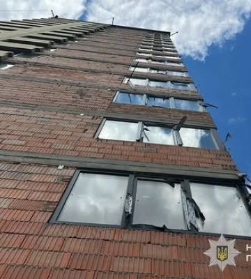 У Львові з висоти 15-го поверху впала будівельна люлька: троє загиблих