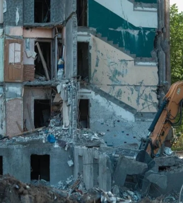 У Дарницькому районі Києва завершили 28-годинну рятувальну операцію: загинули 24 людини, серед них троє дітей