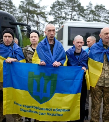 Відбувся перший етап обміну у форматі "1000 на 1000": з російського полону повернулися 205 українців