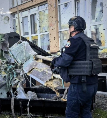 Частини російської ракети з будинку на Київщині вилучили профільні служби