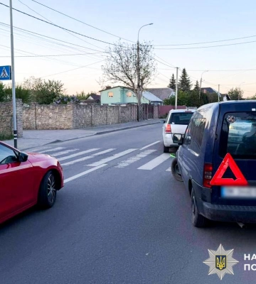 У Рівному на "зебрі" водій Opel збив 10-річну дівчинку
