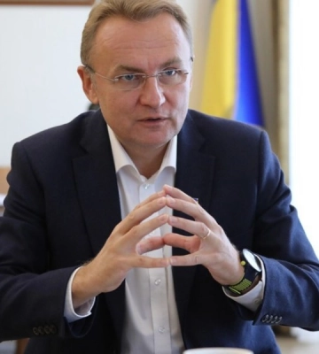 Садового у Львові облили невстановленою рідиною — поліція