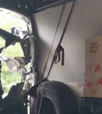 У Херсоні внаслідок удару дрона по автомобілю постраждали четверо людей – МВА