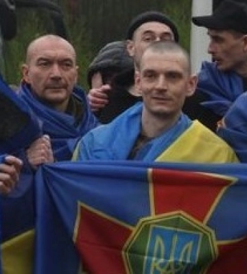 У Тростянець повернувся оборонець Маріуполя Олександр Кириченко