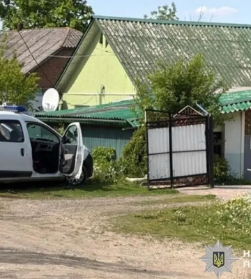 В Хмельницкой области мужчина выстрелил в полицейских. Один правоохранитель погиб