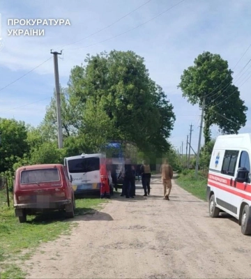 Стрельба во время проверки: в Хмельницкой области 61-летний водитель открыл огонь по правоохранителям