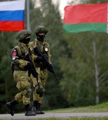 РФ намагається втягнути Білорусь у війну, щоб напасти на північ України або на НАТО — Зеленський