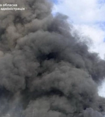Росіяни вдарили по промисловому об'єкту у Запоріжжі, є поранені (оновлено)