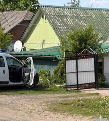 На Хмельниччині під час перевірки документів чоловік убив поліцейського та втік