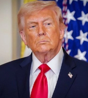 Трамп назвал "прискорбным" последний удар России по Киеву