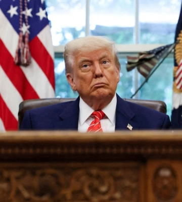 Трамп пообещал "смести Иран с лица земли", если он будет мешать операции в Ормузском проливе