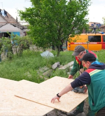 У Запоріжжі після ворожої атаки зафіксували руйнування у двох районах