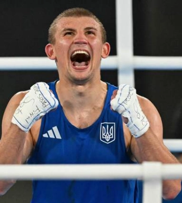 Хижняк нокаутировал непобедимого француза и одержал вторую победу на профессиональном ринге
