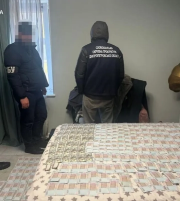 Торгували місцями на кладовищі: депутат-директор ритуальної служби йде під суд