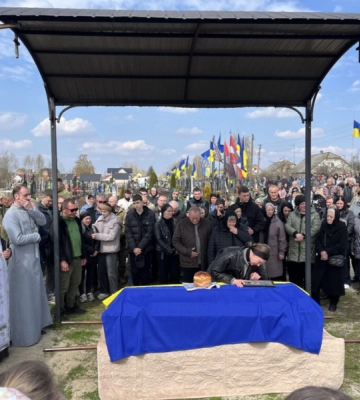 «Тілом своїм захистив побратима»: спогади про загиблого Героя з Волині Богдана Дмитрука