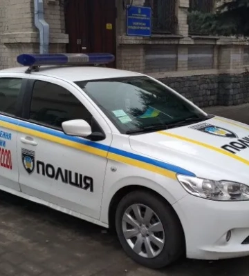 Відео: у Житомирі підлітки грабують магазини та нападають на людей