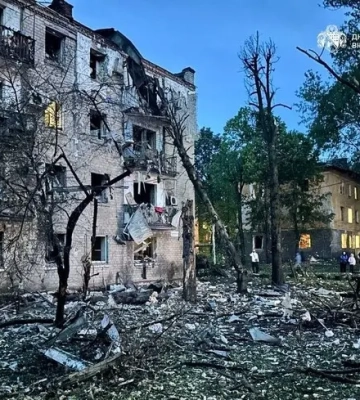 Люди були заблоковані в будинках: у Дніпрі багато поранених після атаки РФ