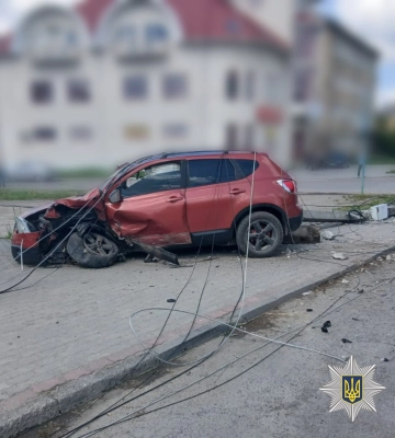 ДТП на Прикарпатті: на думку поліцейських один із водіїв-учасників перебував напідпитку. ФОТО