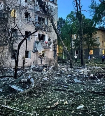Дніпро під масованою атакою: місто атакують «шахеди» та ракети