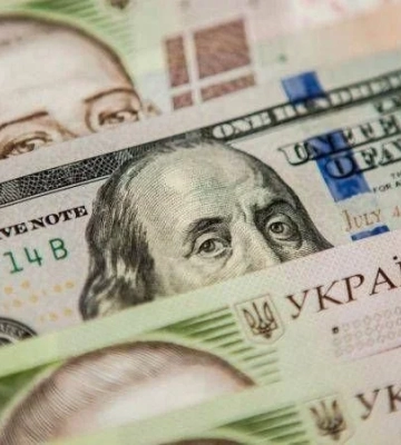 Курс валют НБУ. Долар зростає, євро падає
