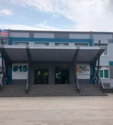 Дети жалуются на унижения и странное поведение руководства школы: новый скандал в Мелитополе (фото, видео)