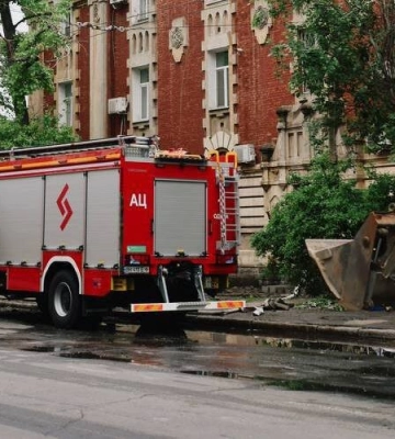 В Одесі після атаки пошкоджені будинки, ліцей та пам’ятка архітектури