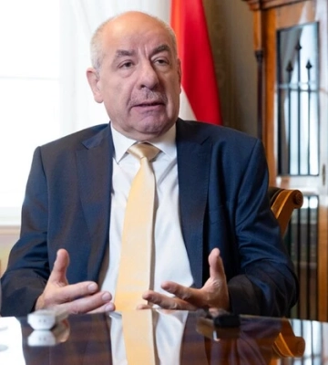 Президент Угорщини відкинув заклик Петера Мадяра піти у відставку